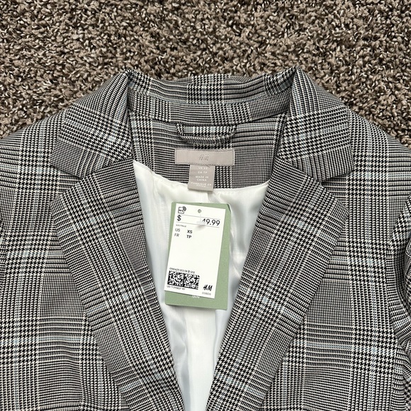Plaid Gray Blazer Jacket - Picture 2 of 3